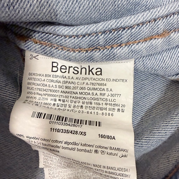 Bershka Oversized Distressed Denim Jacket XS Light Blue - Picture 6 of 7